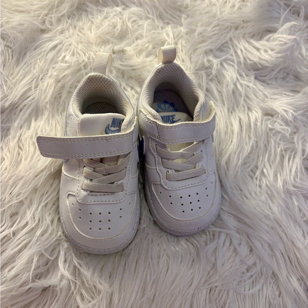 KIDS' NIKE INFANT & TODDLER COURT BOROUGH LOW RECRAFT SNEAKERS - Picture 2 of 3